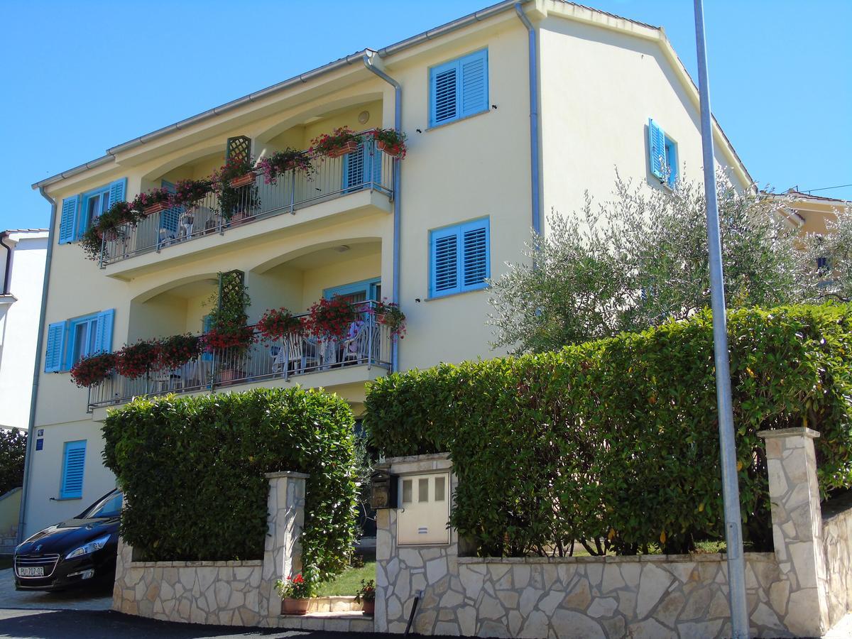 Apartment Karla Porec Luaran gambar
