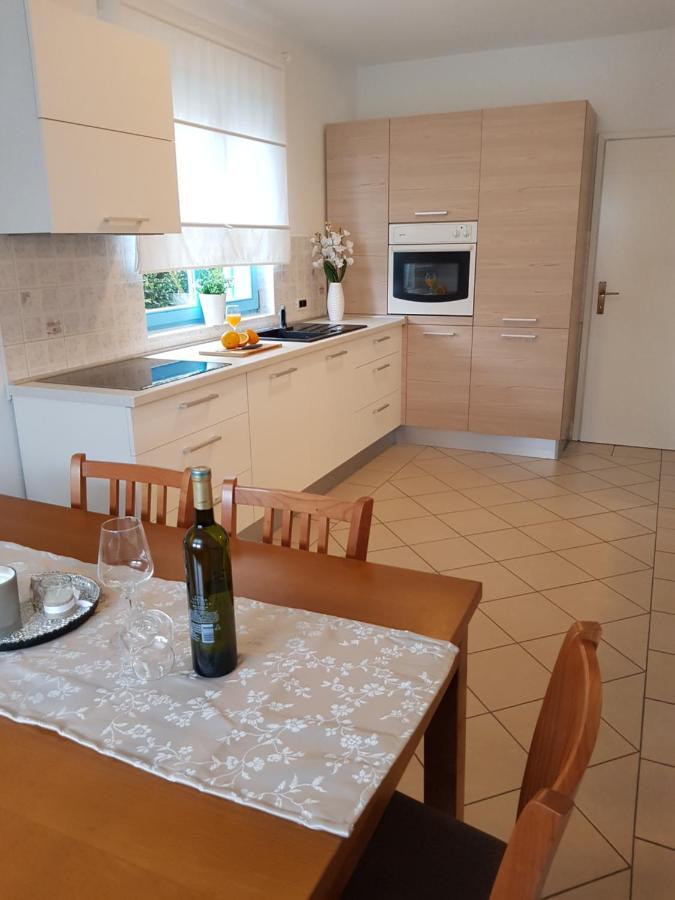 Apartment Karla Porec Luaran gambar